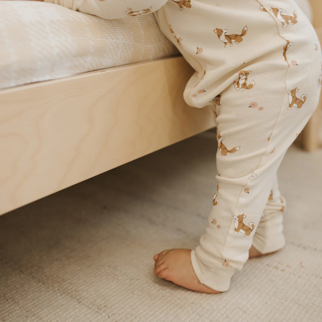 Antique White Beige Corgi Convertible Sleeper