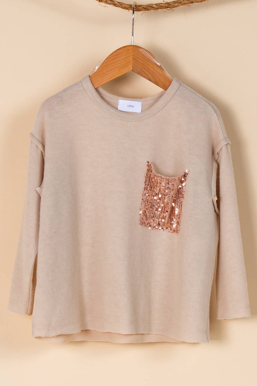 SEQUIN POCKET HACCI BRUSHED KNIT TOP