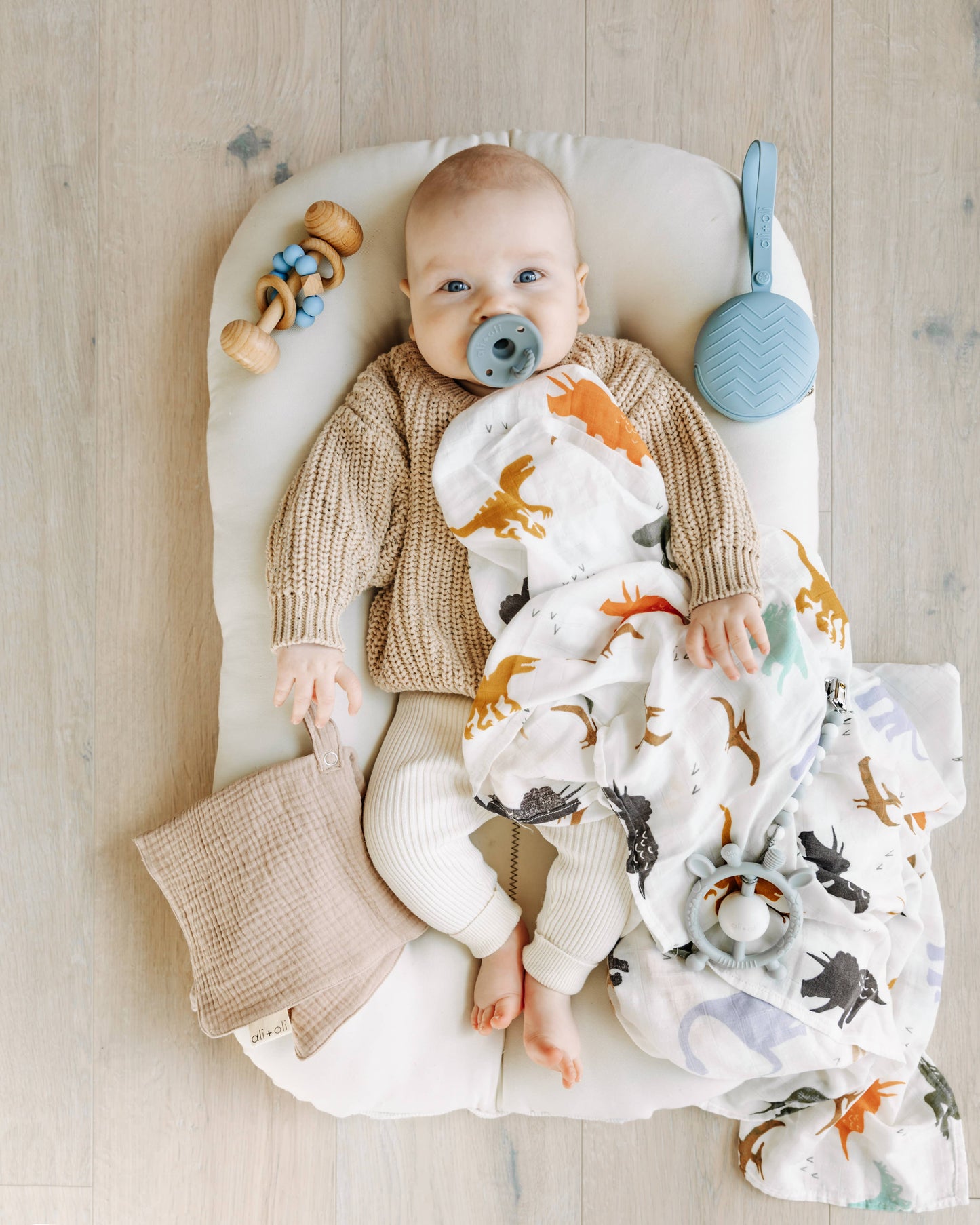 Bamboo Muslin Swaddle Blanket- Dinosaurs