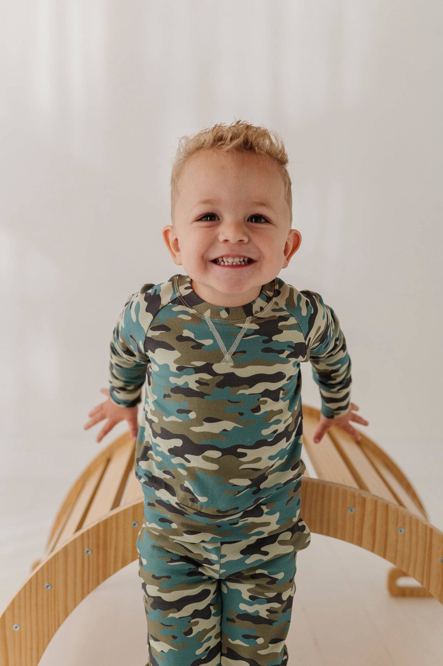 Camouflage Bamboo Cotton Raglan Sweatshirt