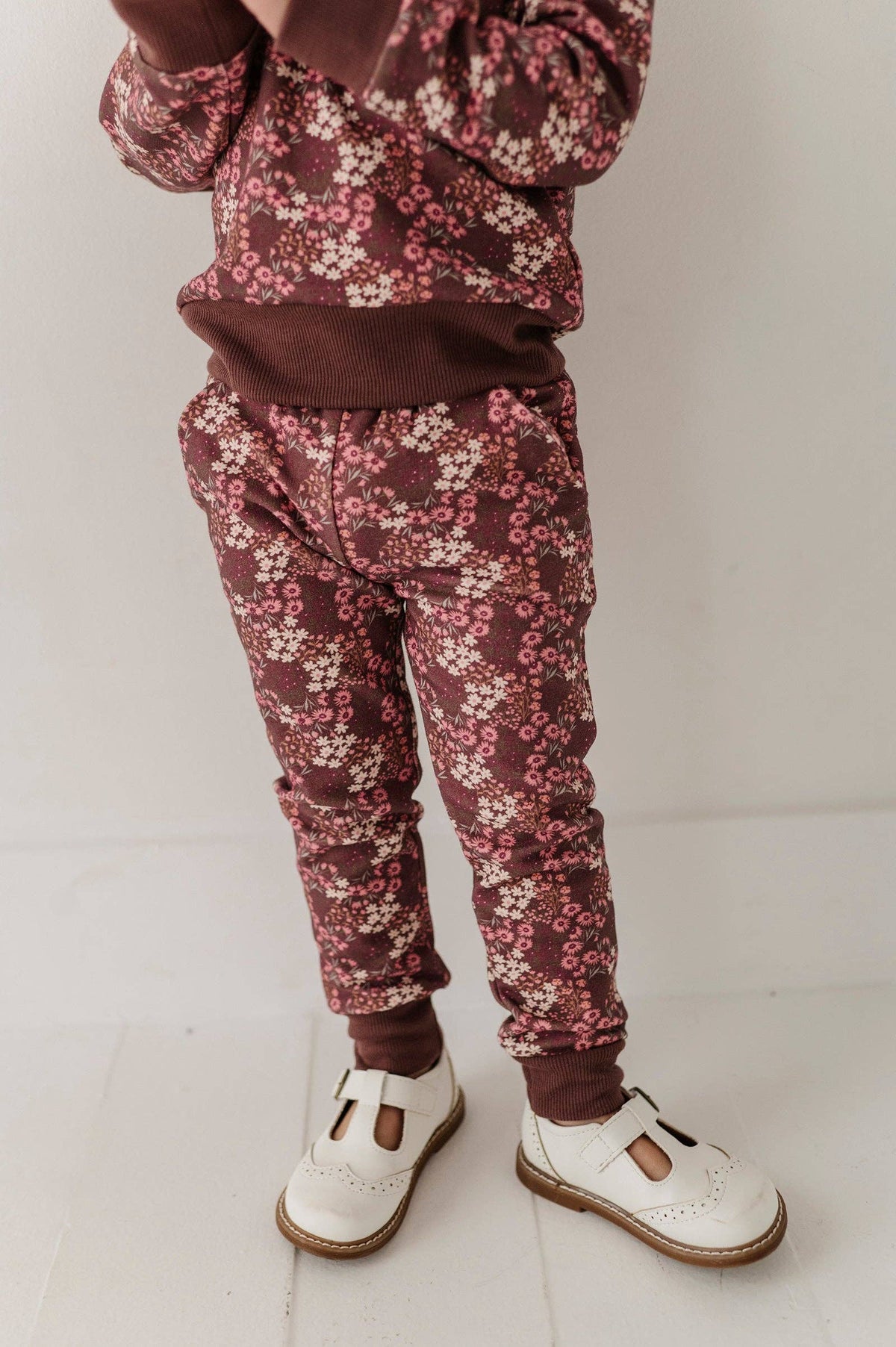 Cluster Garden Floral Fleece Sweatpants