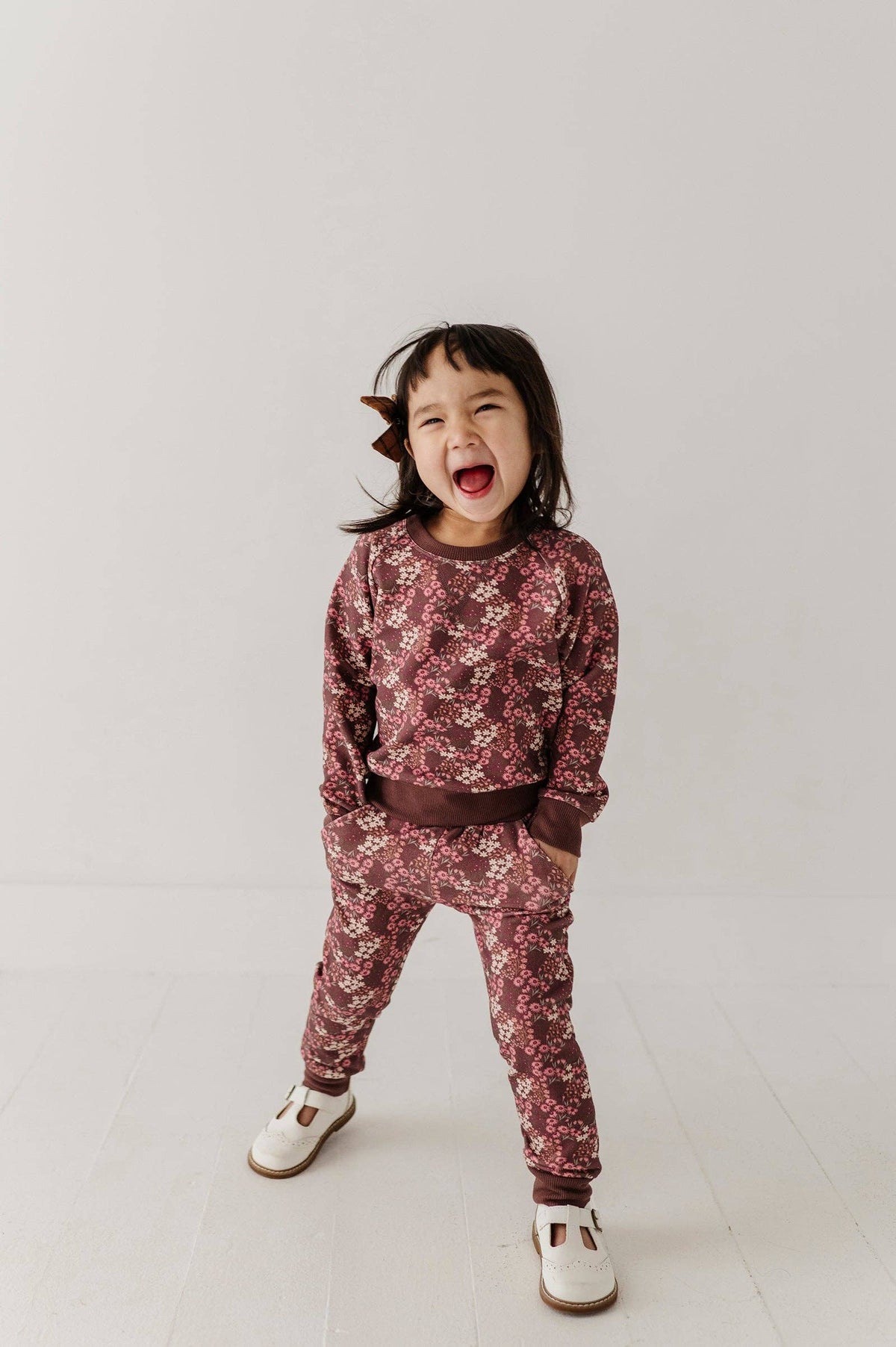 Cluster Garden Floral Fleece Sweatpants
