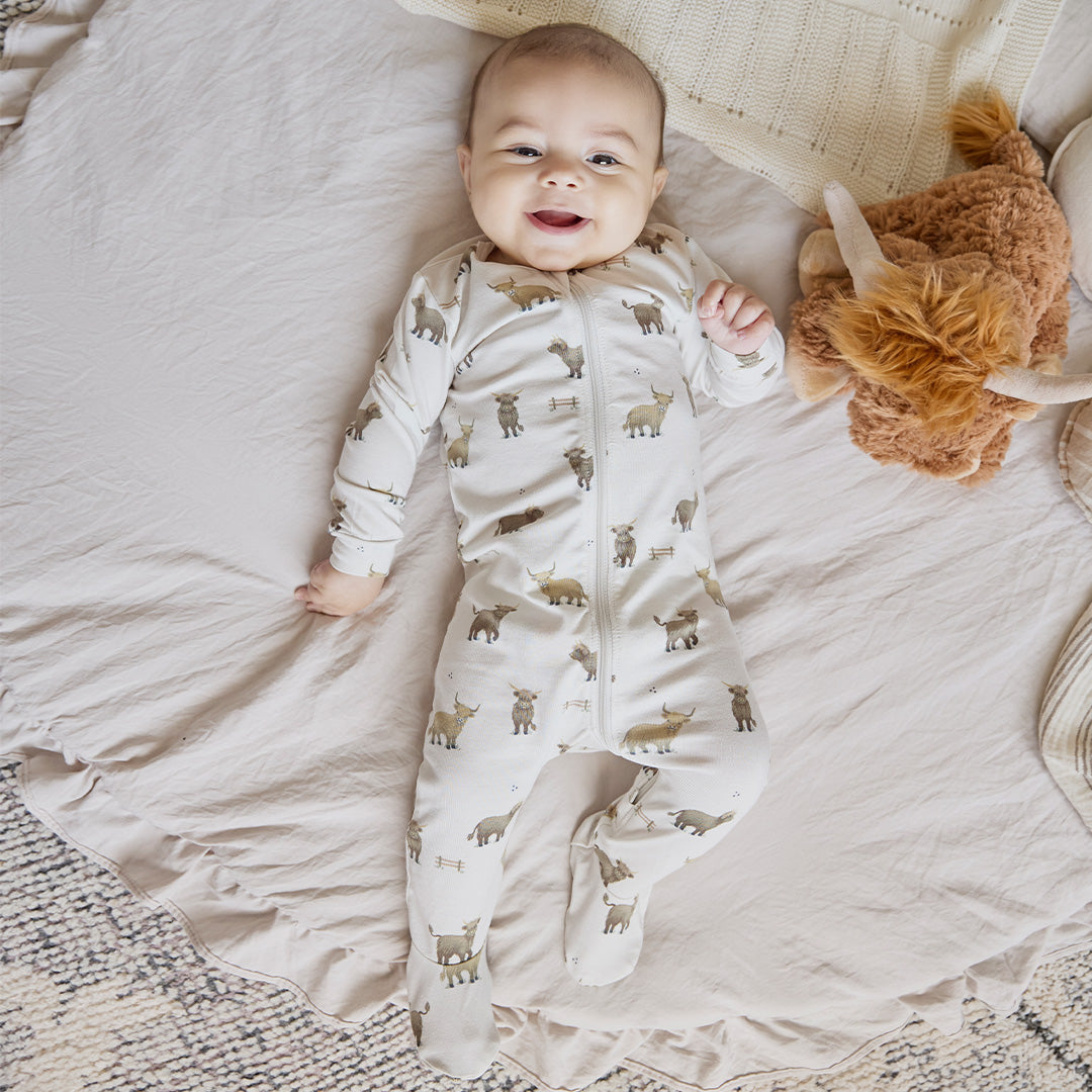 Highland Cow Print on Crème LunaKnit Sleeper