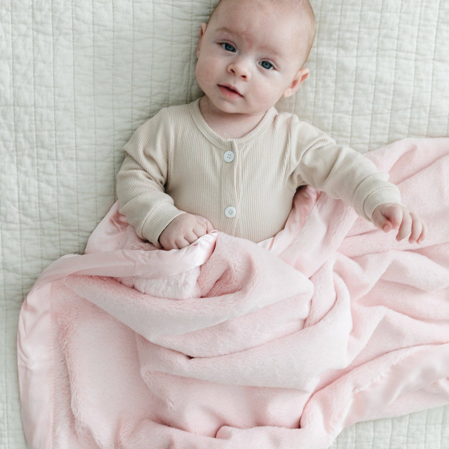 Satin Border Chenille Blanket -  Daisy