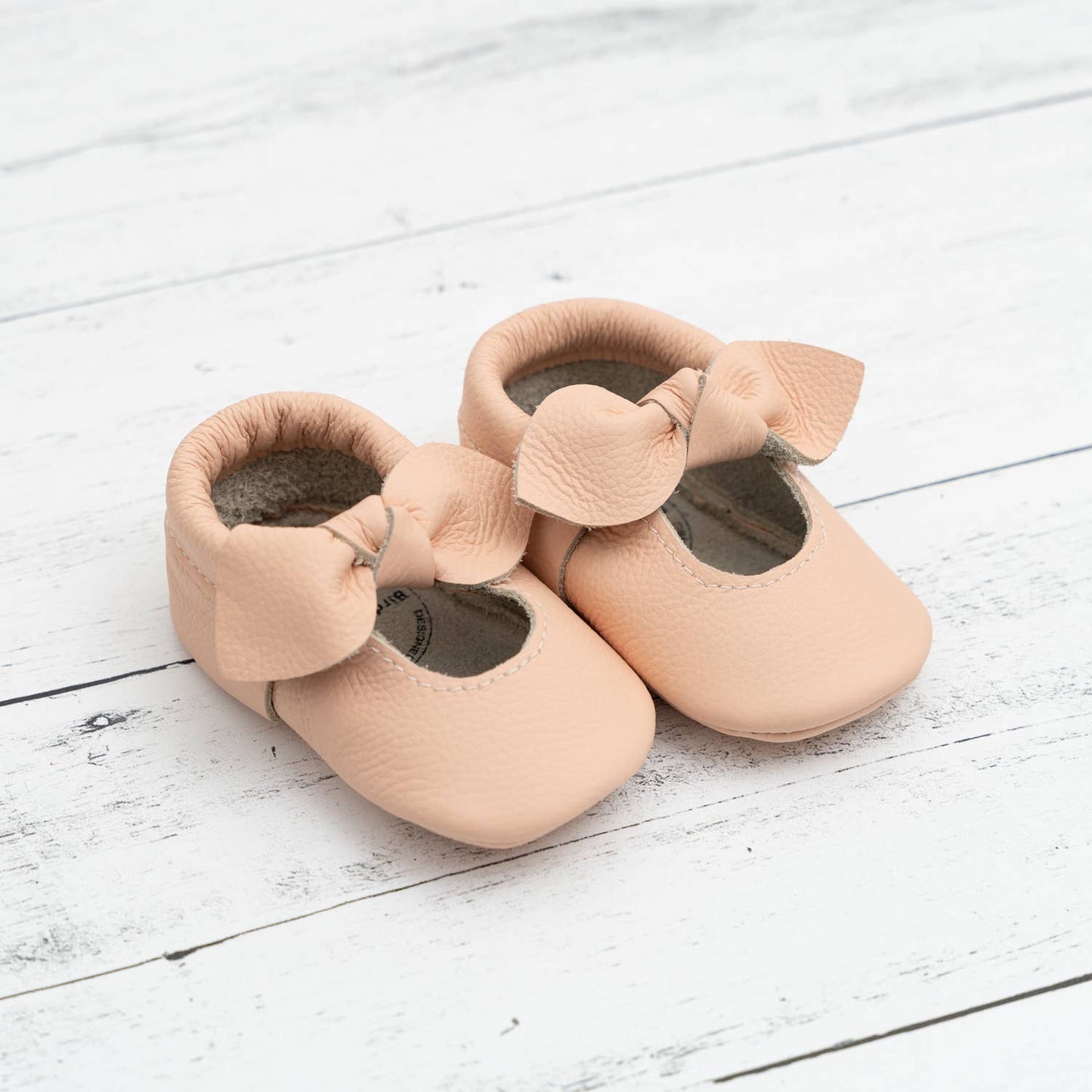 Desert Rose Knot Bow Leather Baby Moccasins